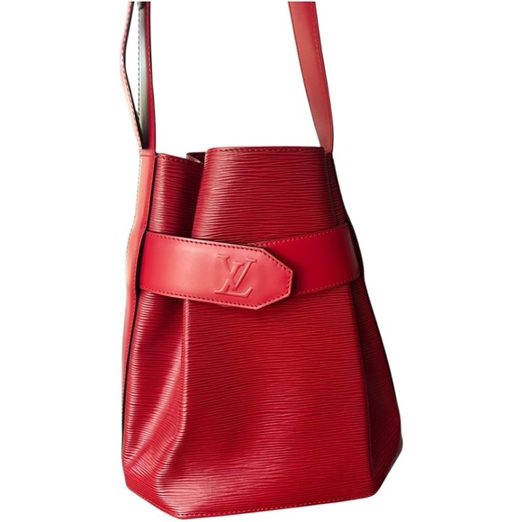 Louis Vuitton Sac D’epaule Bucket Bag in Red Epi Leather Shoulder Handbag - Picture 1 of 13